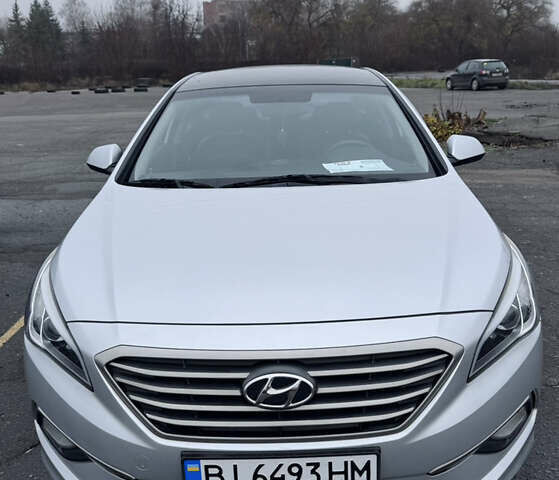 Сірий Хендай Соната, об'ємом двигуна 2 л та пробігом 169 тис. км за 11300 $, фото 1 на Automoto.ua