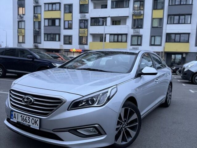 Сірий Хендай Соната, об'ємом двигуна 2 л та пробігом 246 тис. км за 9800 $, фото 1 на Automoto.ua