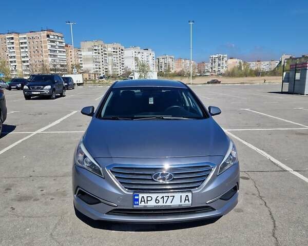 Сірий Хендай Соната, об'ємом двигуна 2.36 л та пробігом 178 тис. км за 10500 $, фото 1 на Automoto.ua