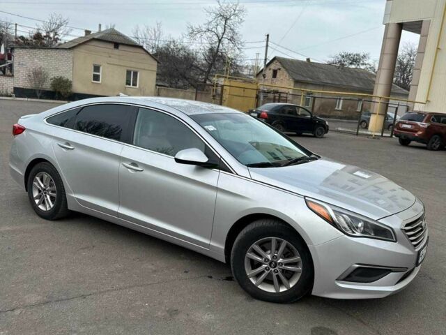 Серый Хендай Соната, объемом двигателя 2.4 л и пробегом 181 тыс. км за 9000 $, фото 1 на Automoto.ua