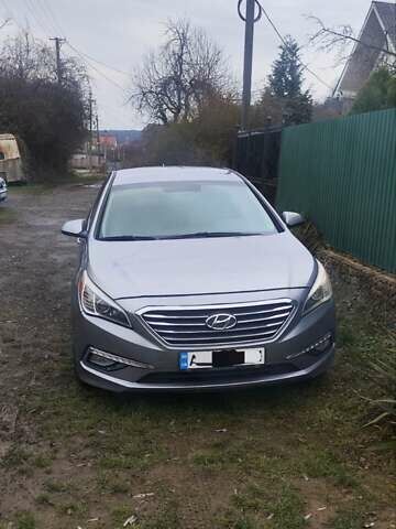 Серый Хендай Соната, объемом двигателя 2.36 л и пробегом 200 тыс. км за 9500 $, фото 1 на Automoto.ua