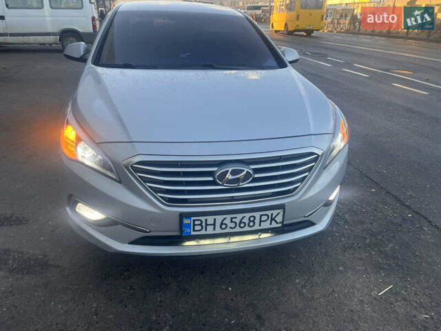 Сірий Хендай Соната, об'ємом двигуна 2 л та пробігом 363 тис. км за 9700 $, фото 1 на Automoto.ua