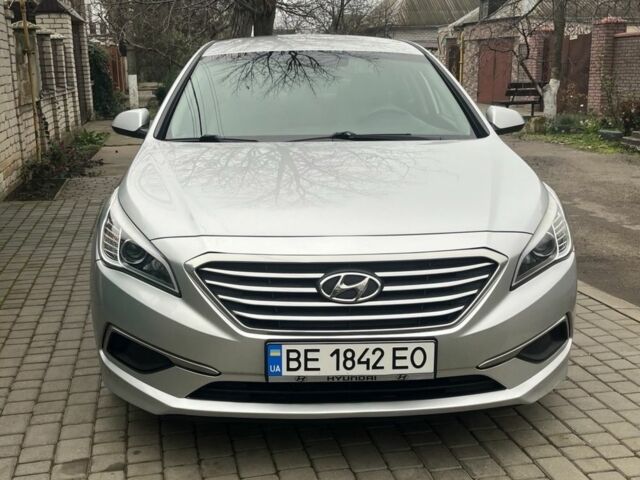 Сірий Хендай Соната, об'ємом двигуна 2.4 л та пробігом 124 тис. км за 12499 $, фото 1 на Automoto.ua