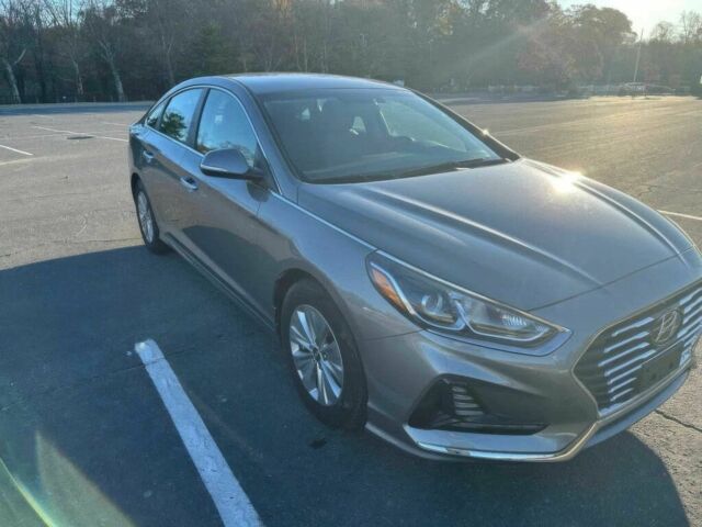 Серый Хендай Соната, объемом двигателя 2 л и пробегом 54 тыс. км за 2400 $, фото 1 на Automoto.ua