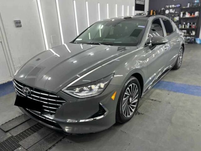 Сірий Хендай Соната, об'ємом двигуна 2 л та пробігом 68 тис. км за 15200 $, фото 1 на Automoto.ua