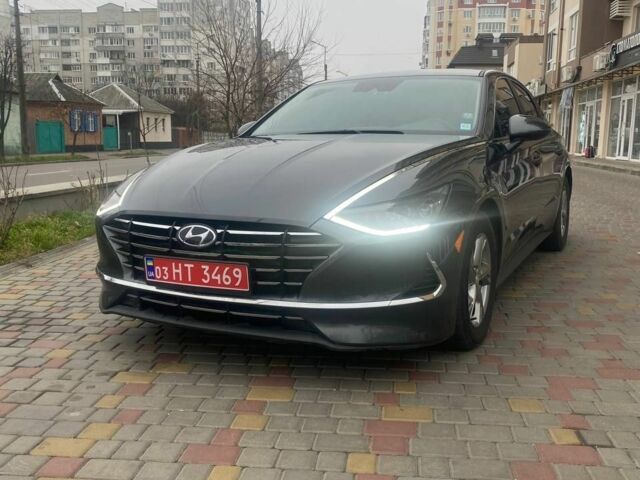 Серый Хендай Соната, объемом двигателя 2.5 л и пробегом 32 тыс. км за 20000 $, фото 1 на Automoto.ua