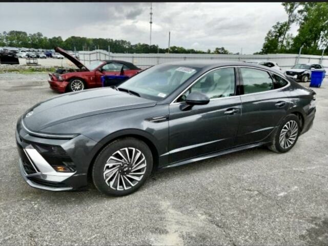 Серый Хендай Соната, объемом двигателя 2 л и пробегом 2 тыс. км за 25500 $, фото 1 на Automoto.ua