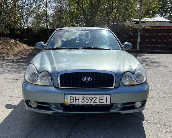Синий Хендай Соната, объемом двигателя 2 л и пробегом 391 тыс. км за 2750 $, фото 1 на Automoto.ua