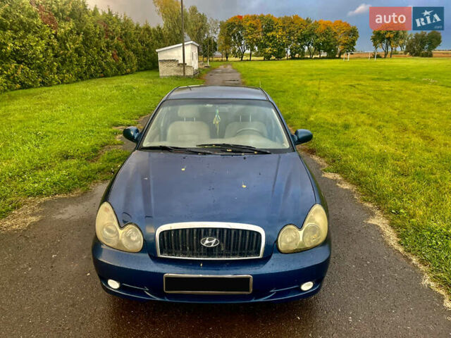 Синій Хендай Соната, об'ємом двигуна 2 л та пробігом 384 тис. км за 2900 $, фото 1 на Automoto.ua