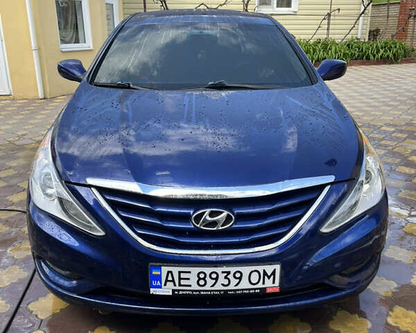 Синій Хендай Соната, об'ємом двигуна 2.4 л та пробігом 150 тис. км за 9300 $, фото 1 на Automoto.ua