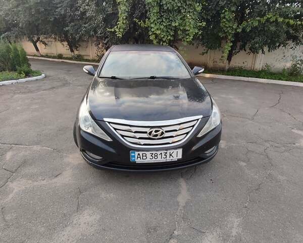 Синий Хендай Соната, объемом двигателя 2 л и пробегом 220 тыс. км за 8300 $, фото 1 на Automoto.ua