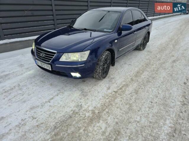 Синій Хендай Соната, об'ємом двигуна 2 л та пробігом 296 тис. км за 5400 $, фото 1 на Automoto.ua