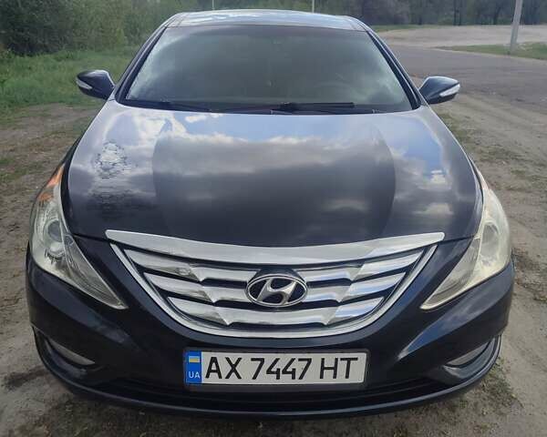 Синий Хендай Соната, объемом двигателя 2.36 л и пробегом 265 тыс. км за 7400 $, фото 1 на Automoto.ua