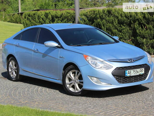 Синий Хендай Соната, объемом двигателя 2.4 л и пробегом 190 тыс. км за 9990 $, фото 1 на Automoto.ua