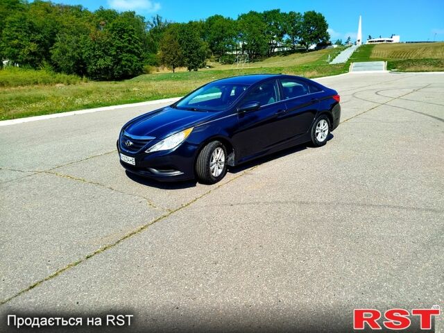 Синий Хендай Соната, объемом двигателя 2.4 л и пробегом 127 тыс. км за 8000 $, фото 1 на Automoto.ua