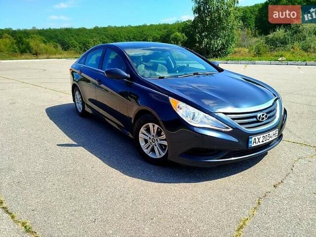 Синий Хендай Соната, объемом двигателя 2.4 л и пробегом 127 тыс. км за 8000 $, фото 1 на Automoto.ua