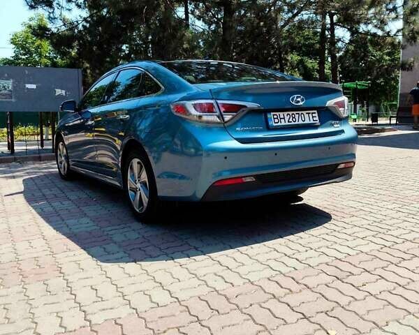 Синій Хендай Соната, об'ємом двигуна 2 л та пробігом 156 тис. км за 12800 $, фото 1 на Automoto.ua