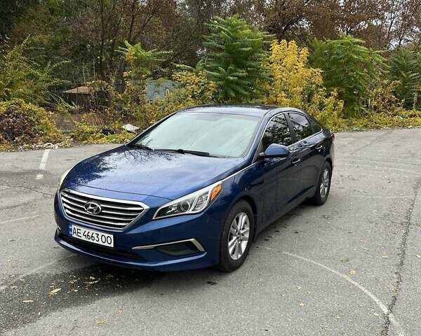 Синий Хендай Соната, объемом двигателя 2.36 л и пробегом 145 тыс. км за 8900 $, фото 1 на Automoto.ua