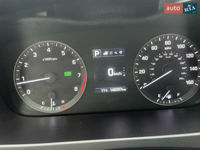 Синий Хендай Соната, объемом двигателя 2.36 л и пробегом 142 тыс. км за 11900 $, фото 1 на Automoto.ua