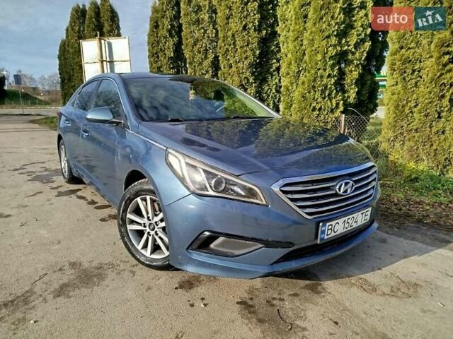 Синий Хендай Соната, объемом двигателя 2.36 л и пробегом 219 тыс. км за 10200 $, фото 1 на Automoto.ua
