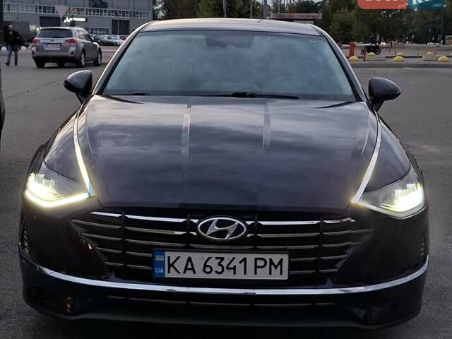 Синий Хендай Соната, объемом двигателя 2 л и пробегом 68 тыс. км за 19300 $, фото 1 на Automoto.ua