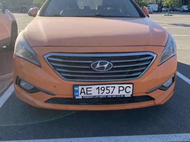 Оранжевый Хендай Соната, объемом двигателя 2 л и пробегом 573 тыс. км за 4800 $, фото 1 на Automoto.ua