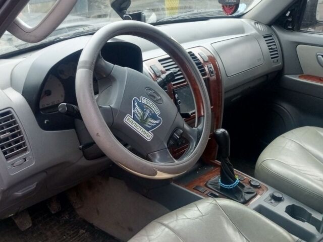 Черный Хендай Терракан, объемом двигателя 0 л и пробегом 323 тыс. км за 4500 $, фото 1 на Automoto.ua