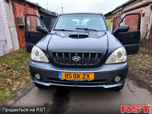 Черный Хендай Терракан, объемом двигателя 2.9 л и пробегом 250 тыс. км за 3900 $, фото 1 на Automoto.ua