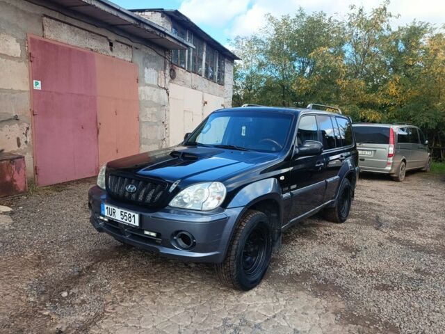 Хендай Терракан 2004 у Кривому Розі на Automoto.ua Чорний Хендай Терракан, об'ємом двигуна 2.9 л та пробігом 300 тис. км за 3700 $, фото 1 на Automoto.ua
