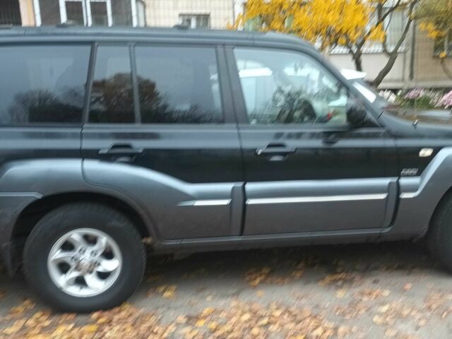 Черный Хендай Терракан, объемом двигателя 2.9 л и пробегом 240 тыс. км за 2975 $, фото 1 на Automoto.ua