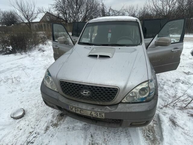 Сірий Хендай Терракан, об'ємом двигуна 2.9 л та пробігом 331 тис. км за 2500 $, фото 1 на Automoto.ua