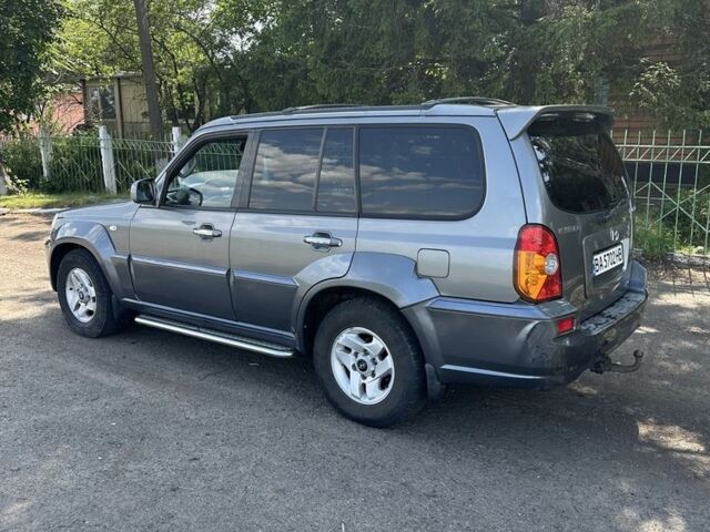 Серый Хендай Терракан, объемом двигателя 2.9 л и пробегом 300 тыс. км за 4000 $, фото 1 на Automoto.ua
