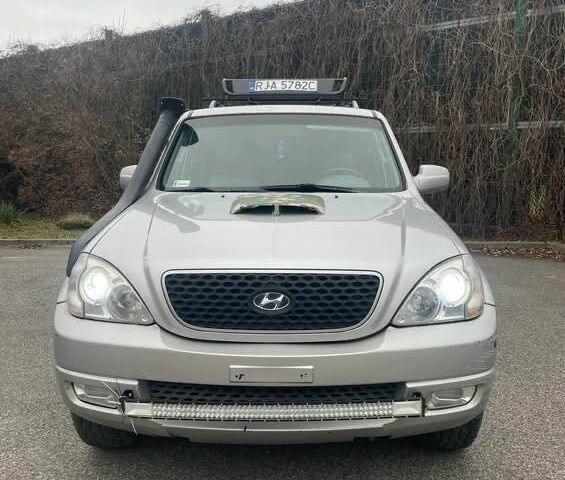 Серый Хендай Терракан, объемом двигателя 2.9 л и пробегом 230 тыс. км за 2850 $, фото 1 на Automoto.ua