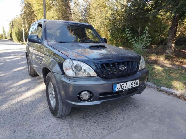 Синий Хендай Терракан, объемом двигателя 3 л и пробегом 333 тыс. км за 2999 $, фото 1 на Automoto.ua