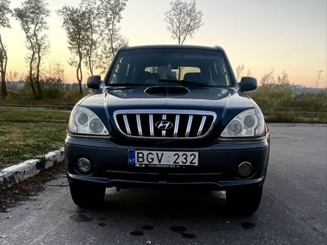 Хендай Терракан 2005 у Харкові на Automoto.ua Синій Хендай Терракан, об'ємом двигуна 2.9 л та пробігом 300 тис. км за 3300 $, фото 1 на Automoto.ua