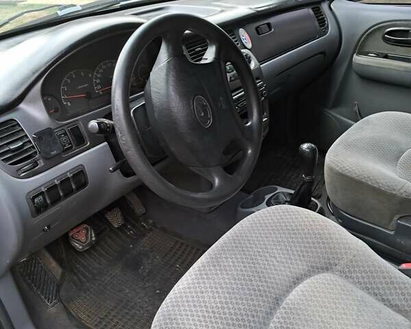 Хендай Траджет, объемом двигателя 2 л и пробегом 268 тыс. км за 3700 $, фото 1 на Automoto.ua