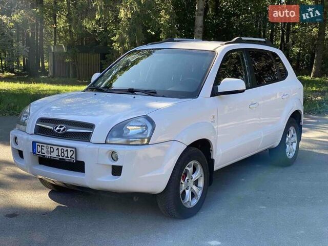Хендай Туксон 2009 у Борисполе на Automoto.ua Білий Хендай Туксон, об'ємом двигуна 1.98 л та пробігом 193 тис. км за 8090 $, фото 1 на Automoto.ua
