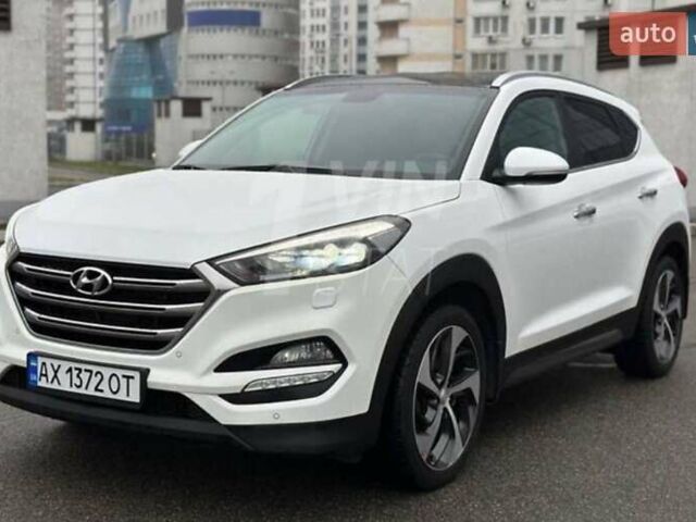 Белый Хендай Туксон, объемом двигателя 2 л и пробегом 148 тыс. км за 19800 $, фото 1 на Automoto.ua