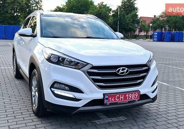 Хендай Туксон 2016 в Коломые на Automoto.ua Белый Хендай Туксон, объемом двигателя 2 л и пробегом 221 тыс. км за 16300 $, фото 1 на Automoto.ua