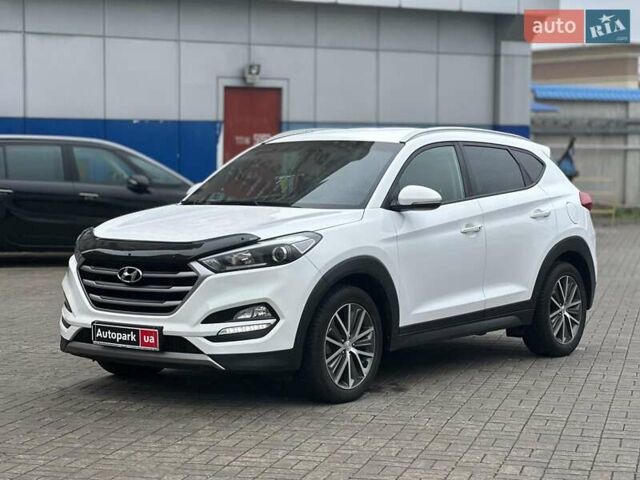 Белый Хендай Туксон, объемом двигателя 2 л и пробегом 175 тыс. км за 22990 $, фото 1 на Automoto.ua