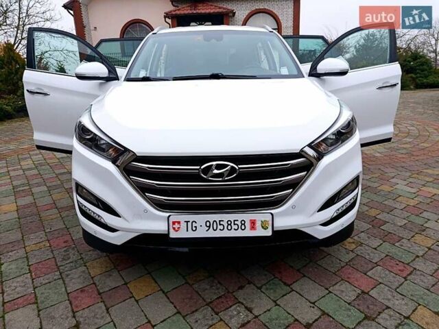 Білий Хендай Туксон, об'ємом двигуна 2 л та пробігом 169 тис. км за 19999 $, фото 1 на Automoto.ua