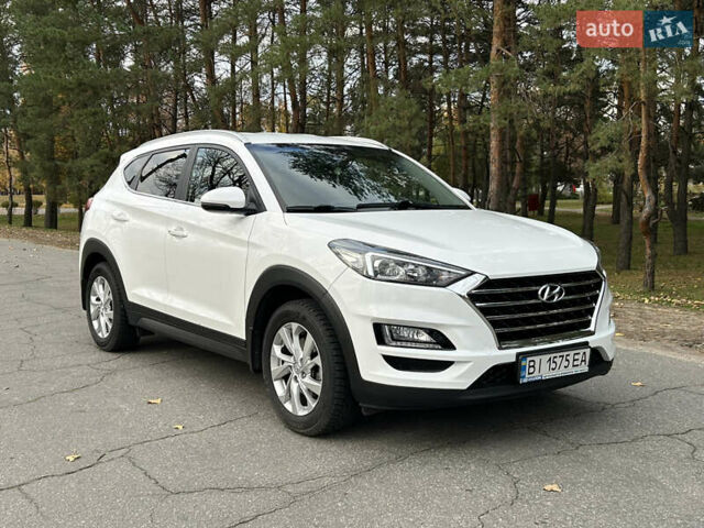 Білий Хендай Туксон, об'ємом двигуна 2 л та пробігом 101 тис. км за 17800 $, фото 1 на Automoto.ua
