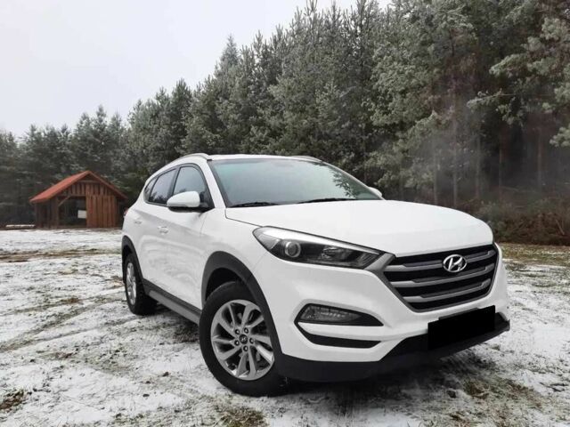 Белый Хендай Туксон, объемом двигателя 0 л и пробегом 90 тыс. км за 10100 $, фото 1 на Automoto.ua