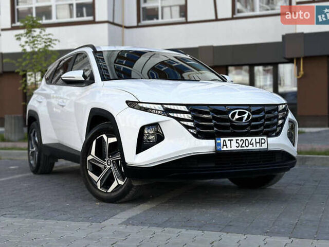 Белый Хендай Туксон, объемом двигателя 2.5 л и пробегом 47 тыс. км за 30000 $, фото 1 на Automoto.ua
