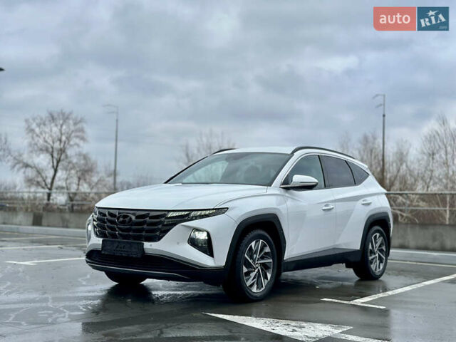 Білий Хендай Туксон, об'ємом двигуна 2 л та пробігом 67 тис. км за 24500 $, фото 1 на Automoto.ua