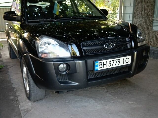 Черный Хендай Туксон, объемом двигателя 2.7 л и пробегом 208 тыс. км за 8300 $, фото 1 на Automoto.ua