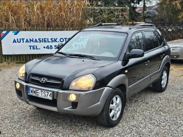 Черный Хендай Туксон, объемом двигателя 0 л и пробегом 235 тыс. км за 3200 $, фото 1 на Automoto.ua