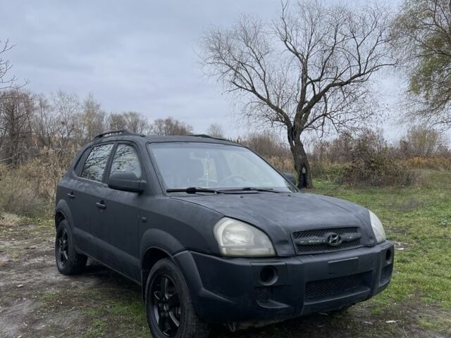 Чорний Хендай Туксон, об'ємом двигуна 2 л та пробігом 320 тис. км за 3000 $, фото 1 на Automoto.ua