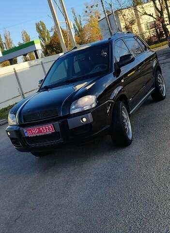 Хендай Туксон 2005 в Харькове на Automoto.ua Черный Хендай Туксон, объемом двигателя 1.98 л и пробегом 173 тыс. км за 8000 $, фото 1 на Automoto.ua