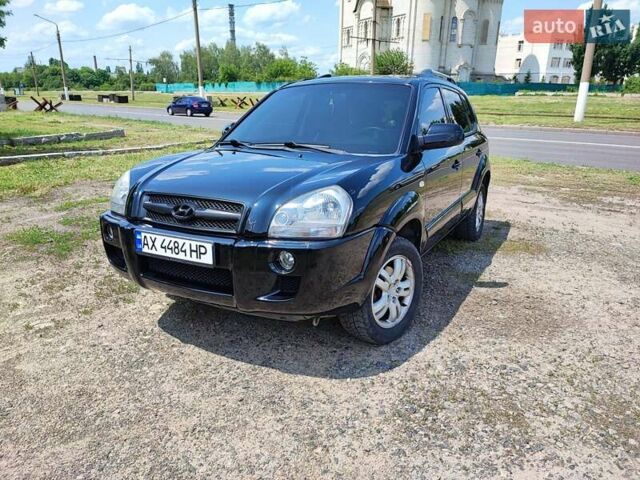 Чорний Хендай Туксон, об'ємом двигуна 1.98 л та пробігом 140 тис. км за 7700 $, фото 1 на Automoto.ua